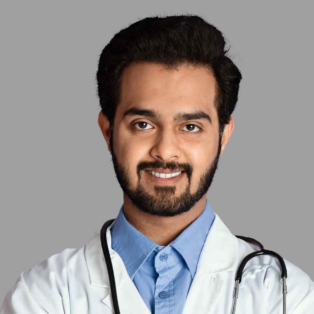 https://www.asemhairtransplant.com/wp-content/uploads/2021/09/team_06.jpg